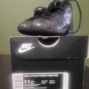 Nike little posite one
